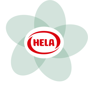 HELA-Logo, umgeben von Nachhaltigkeitssymbolen auf grünen Blattformen